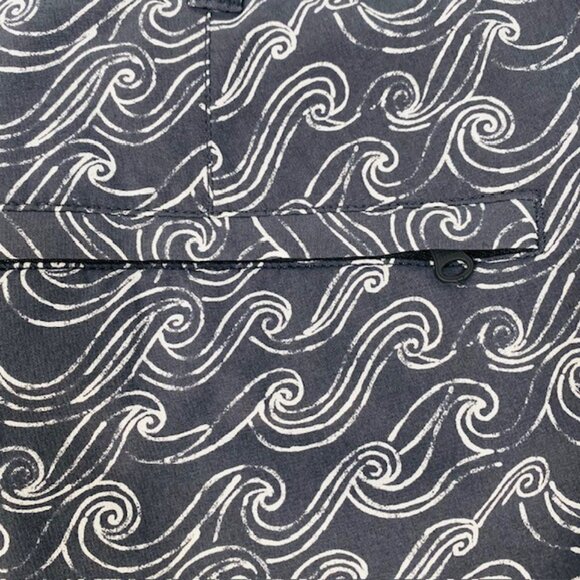 Bonobos Size 48 Black with Wave Design 7" Inseam Golf Shorts Stretchy - Picture 3 of 10
